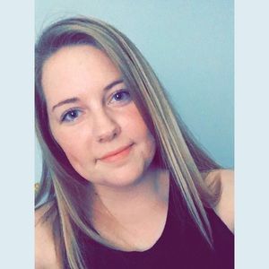 Meet your Posher, Katelyn